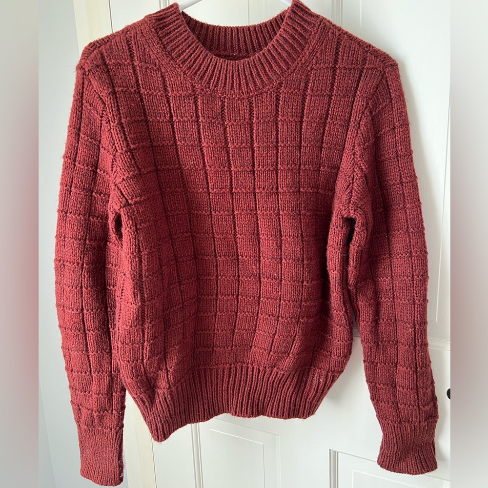 American Eagle women’s sweater, dark red/brown, size small